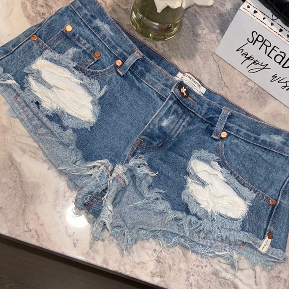 One Teaspoon Blue High-Waisted Jean Shorts - Picture 5 of 14